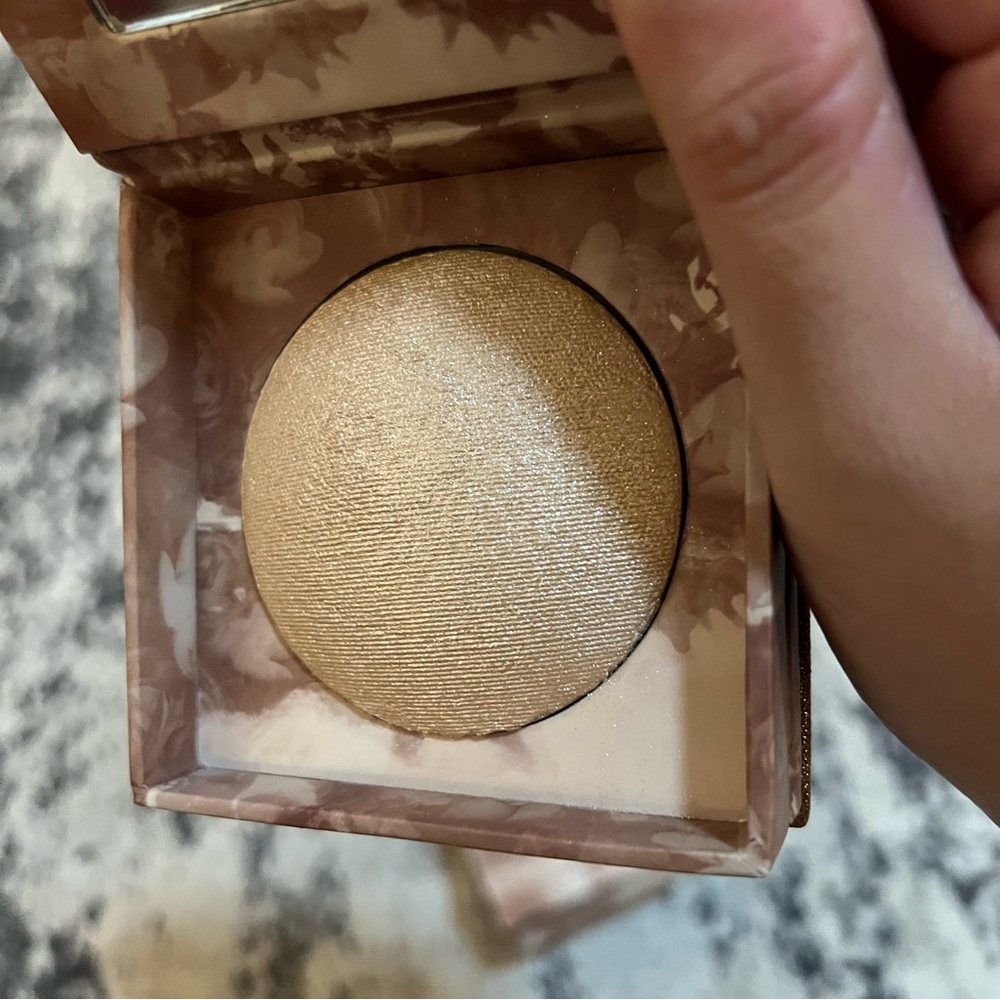 Urban Decay Naked Illuminated Shimmering Powder Face&Body luminous July sale - Picture 11 of 12